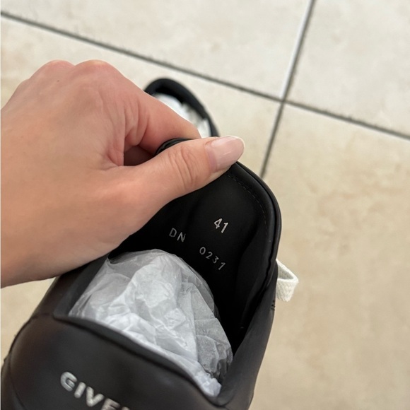 Givenchy Black Sneakers with White Laces - Picture 5 of 6